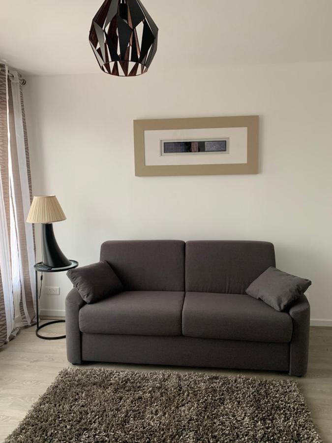 St Louis Appartement Роанн Екстер'єр фото