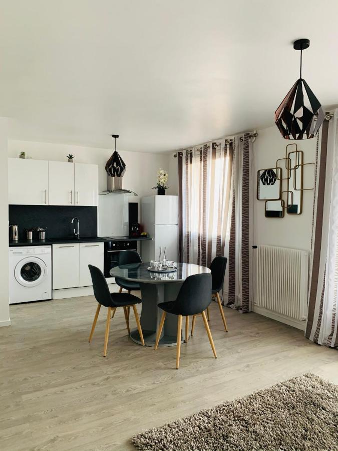 St Louis Appartement Роанн Екстер'єр фото